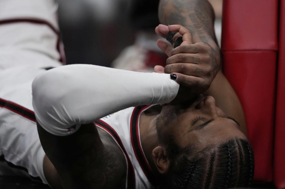 斯之间的默 斯之间的默