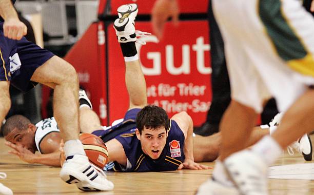 越的表现征 越的表现征